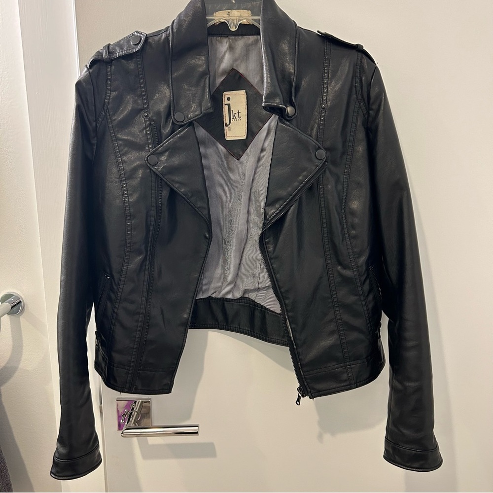 JKT brand vegan moto black jacket, M